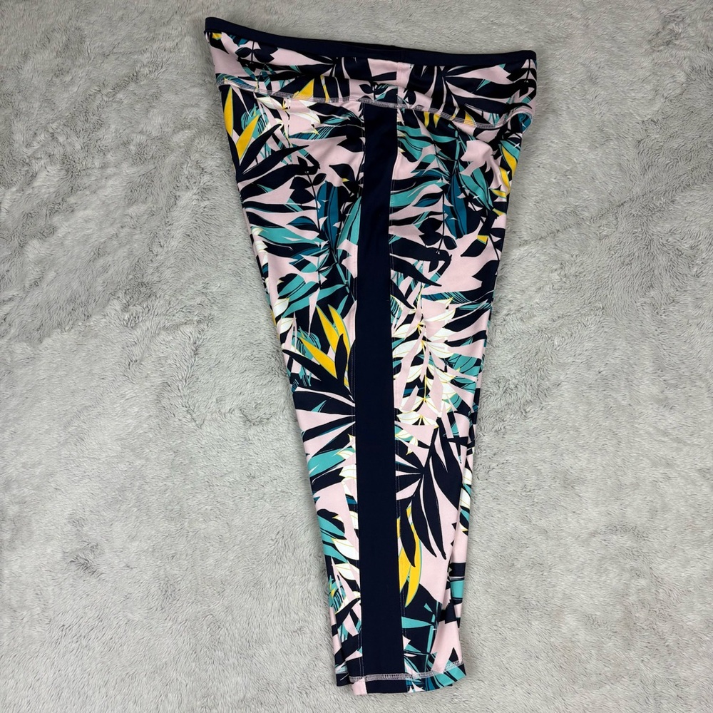 Old Navy Women Plus Elevate Legging Go Dry Tropical Print Capri Summer XXL 2X‎ - Picture 9 of 10